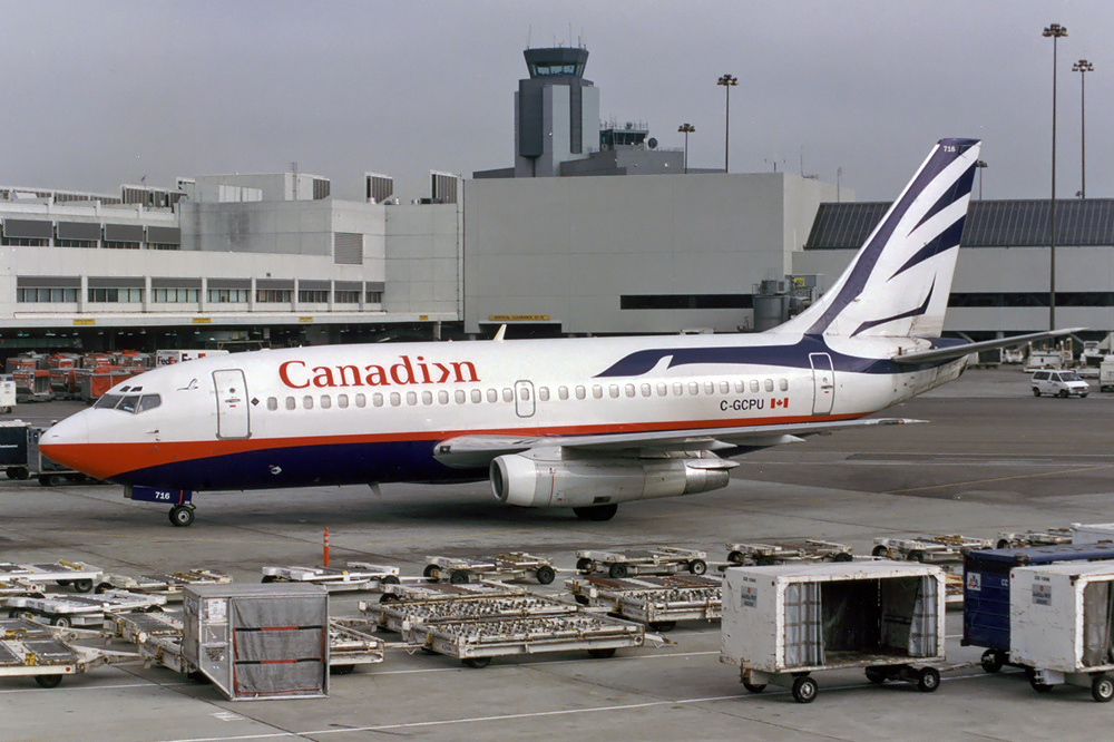 budget airlines in Canada